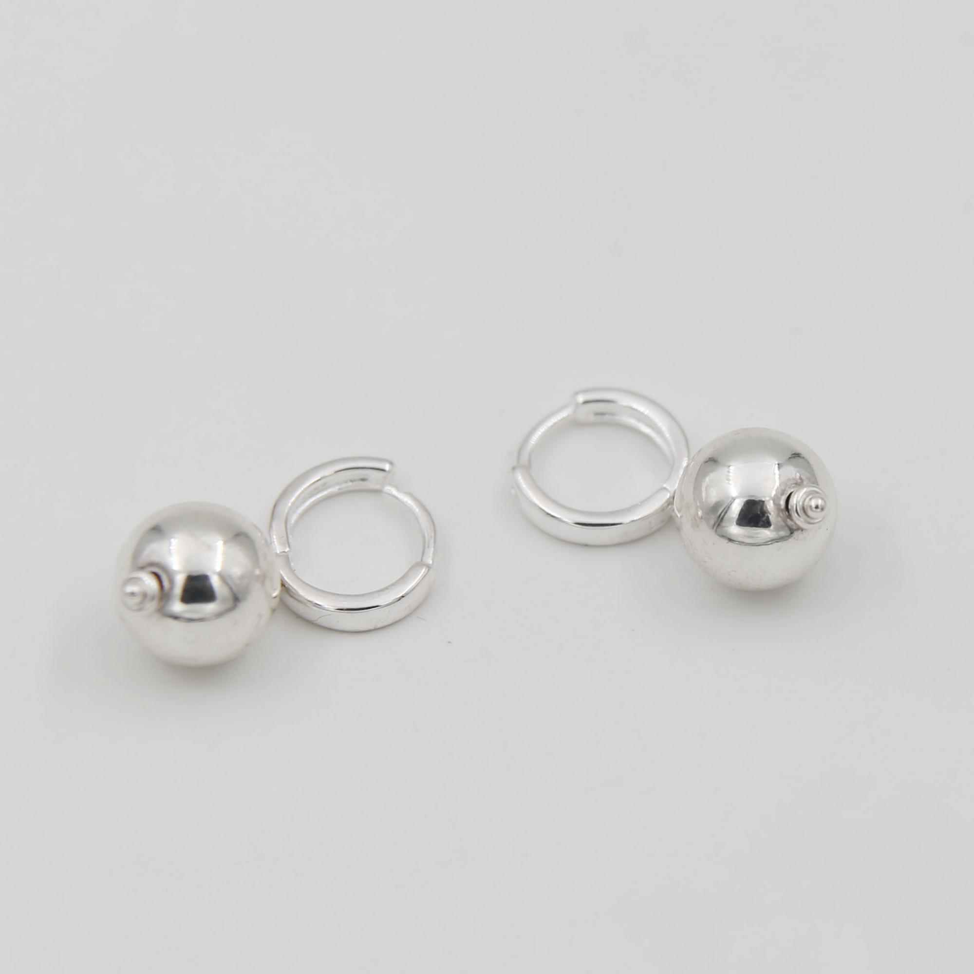 Серьги из гематита серебряного цвета 1P2512