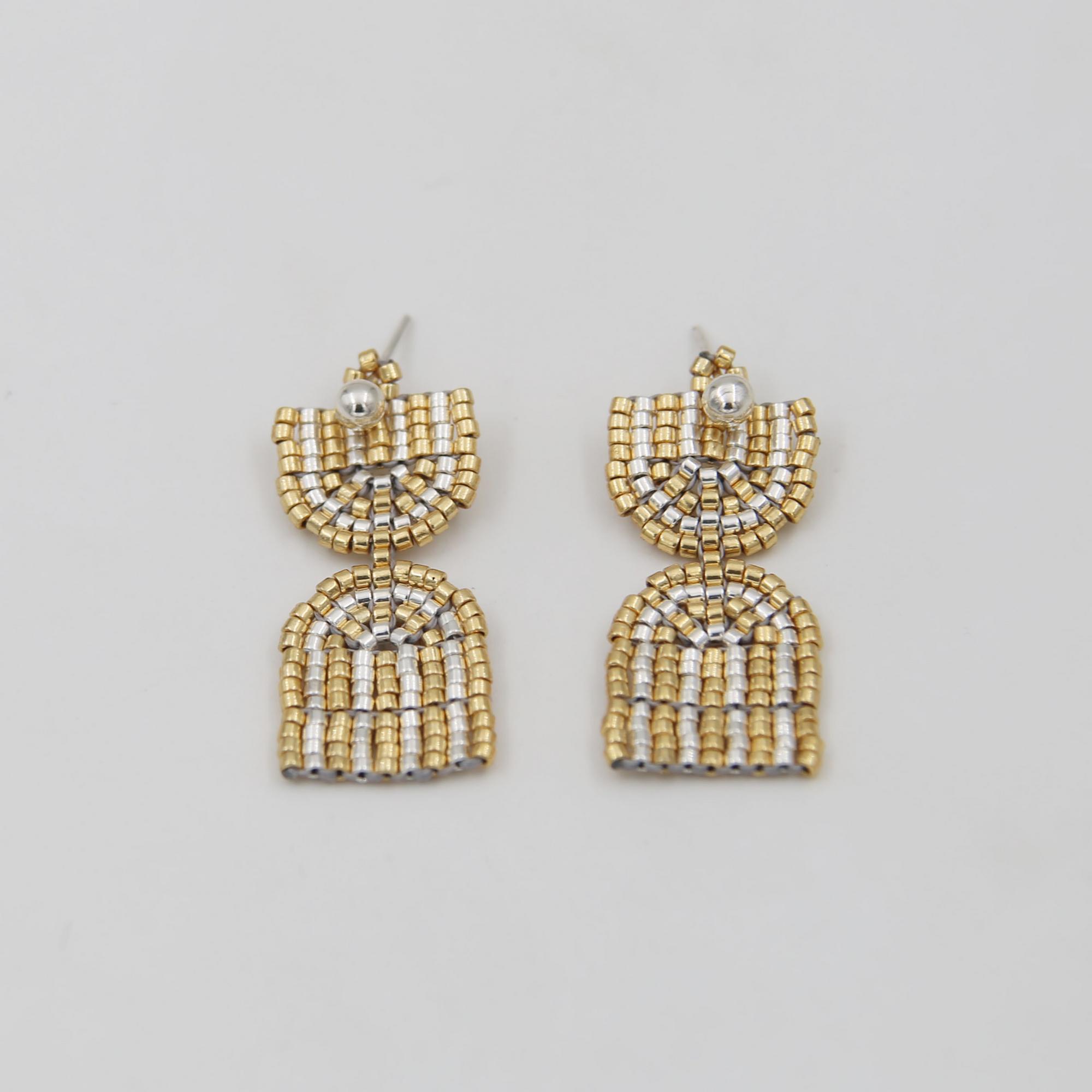 Серьги из бисера 1P2522