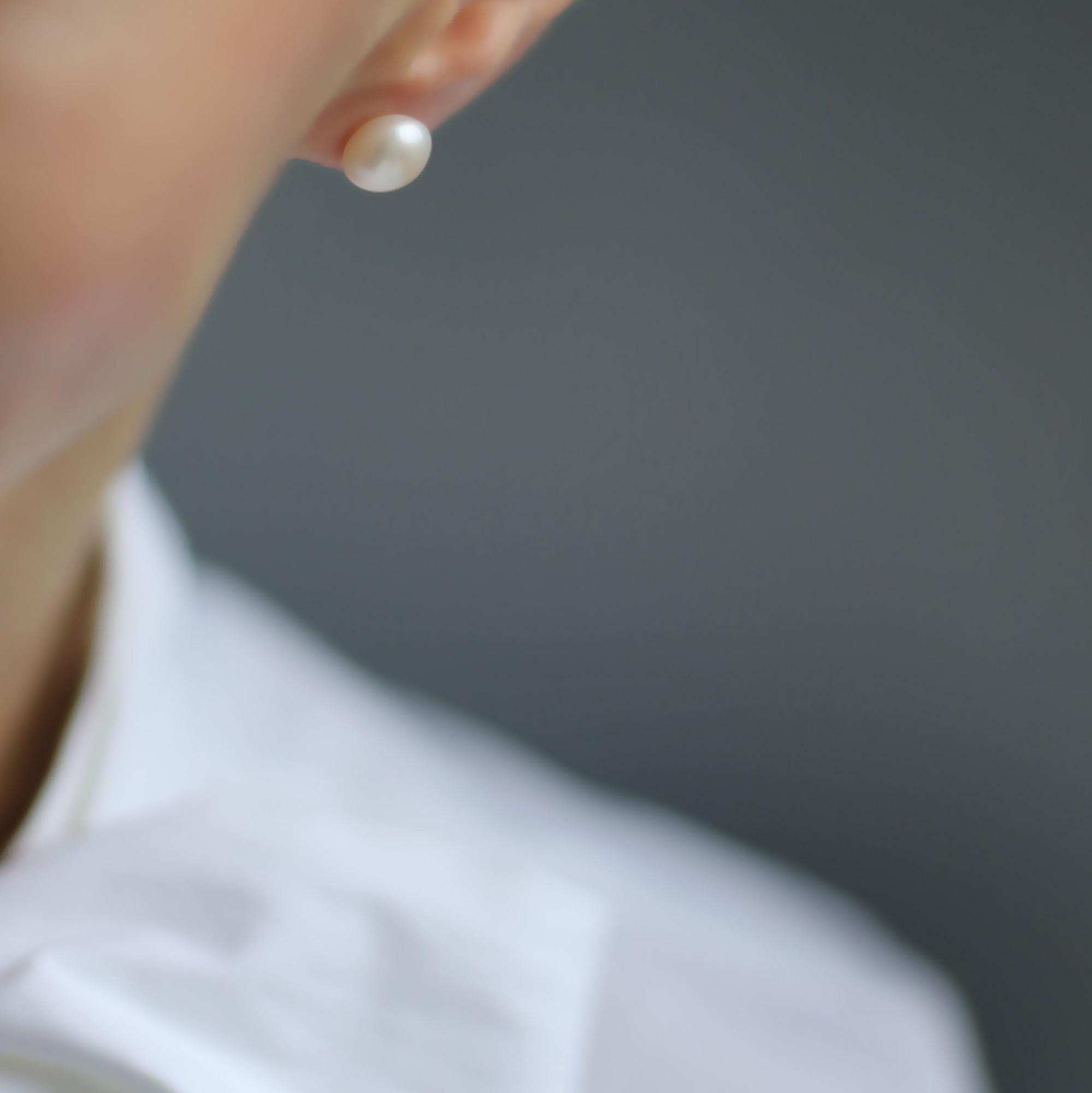 Серьги с крупным серым жемчугом 1P2524-1