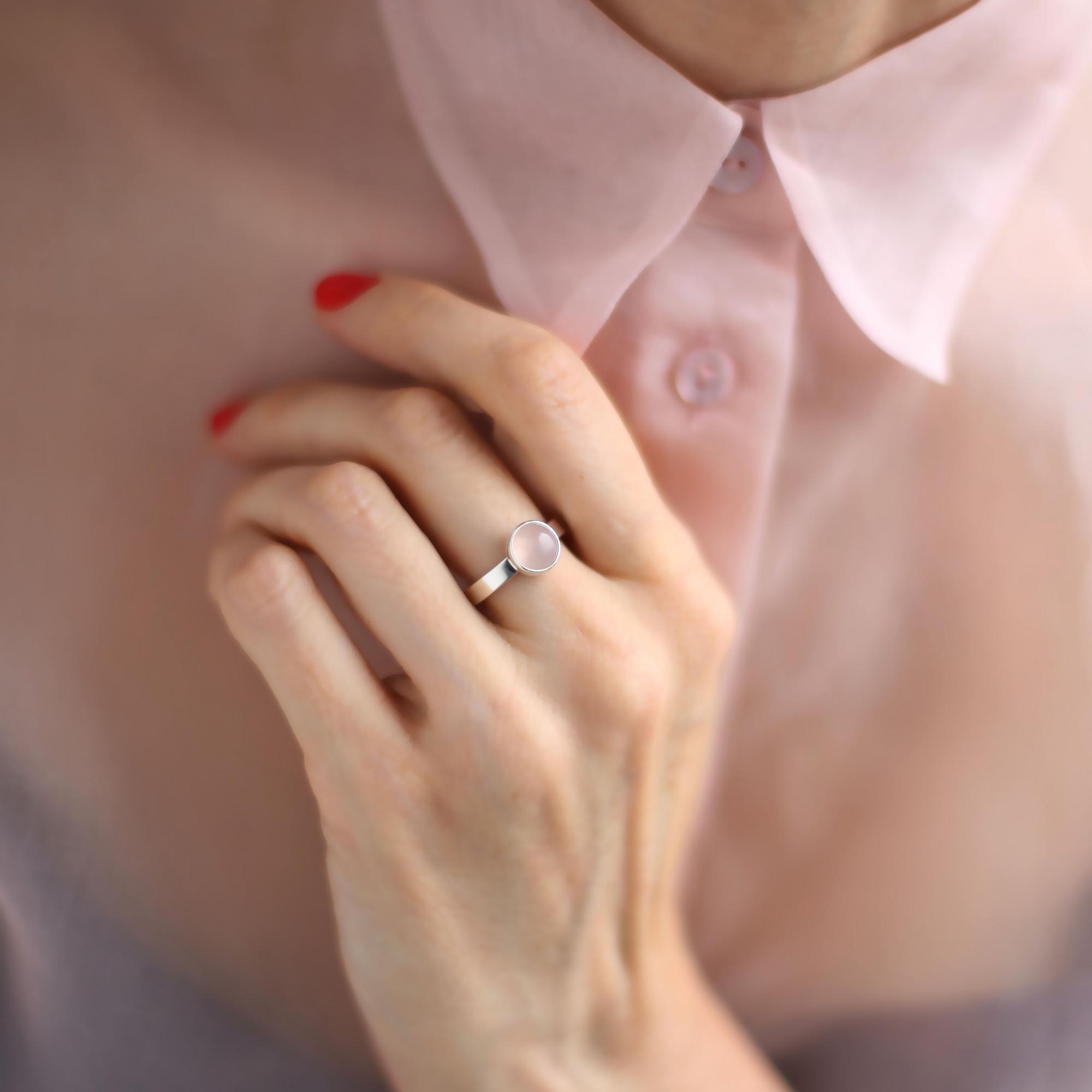 Кольцо с розовым кварцем 2P953