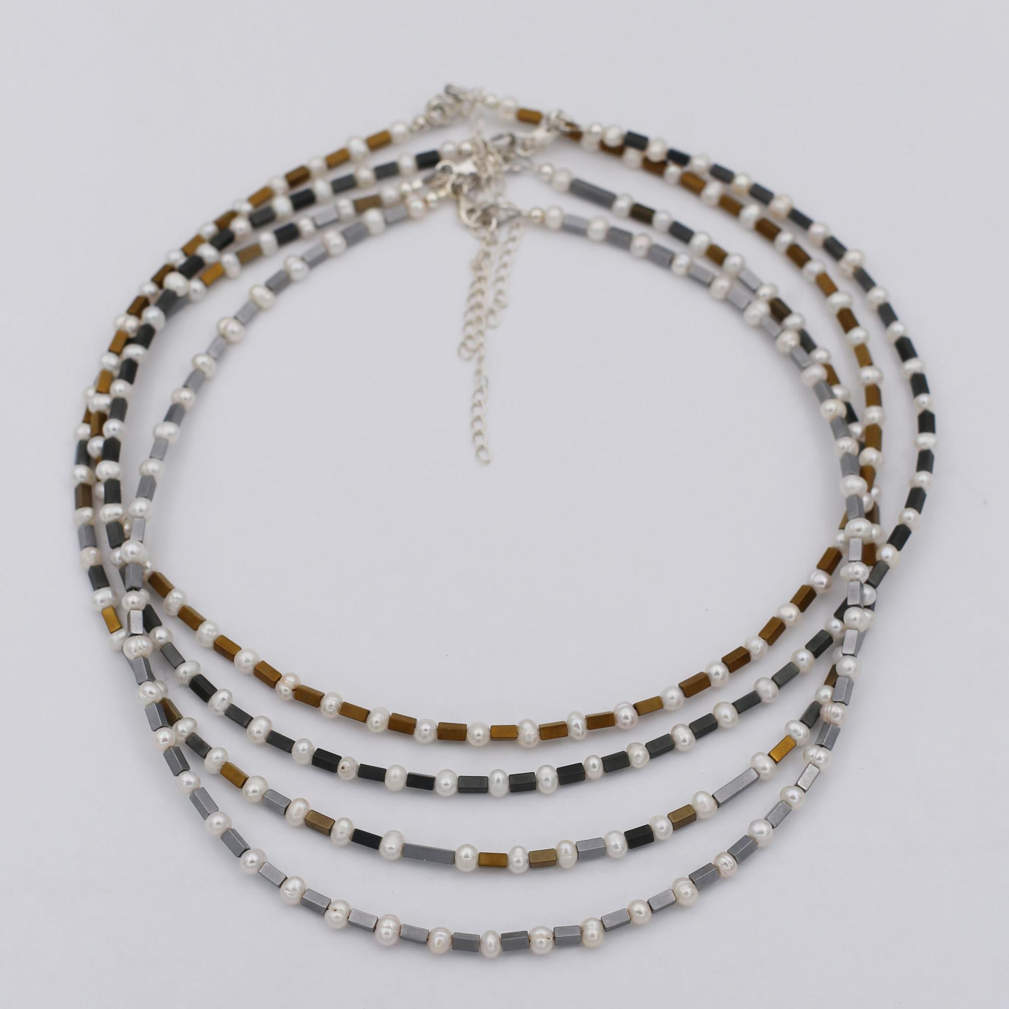 Колье из гематита и жемчуга  4P946