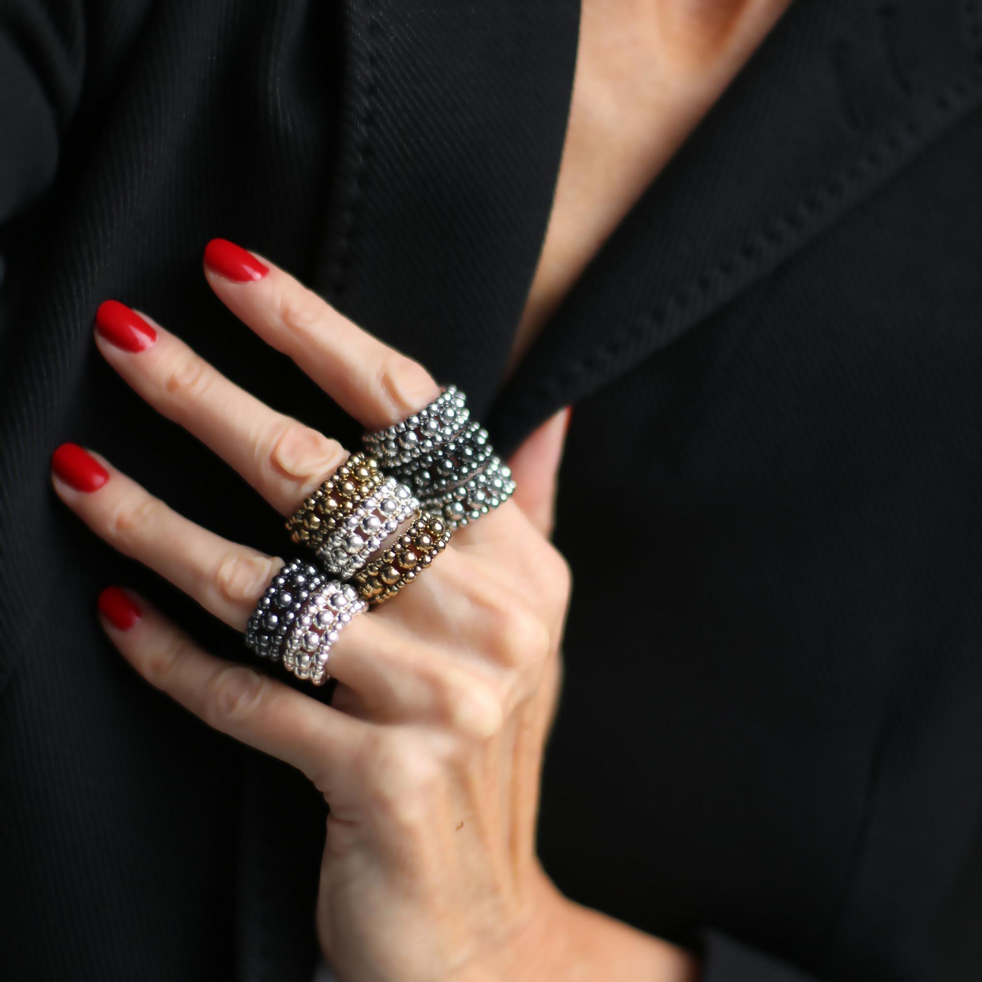 Кольцо из гематита серебряного цвета 2P1204-1