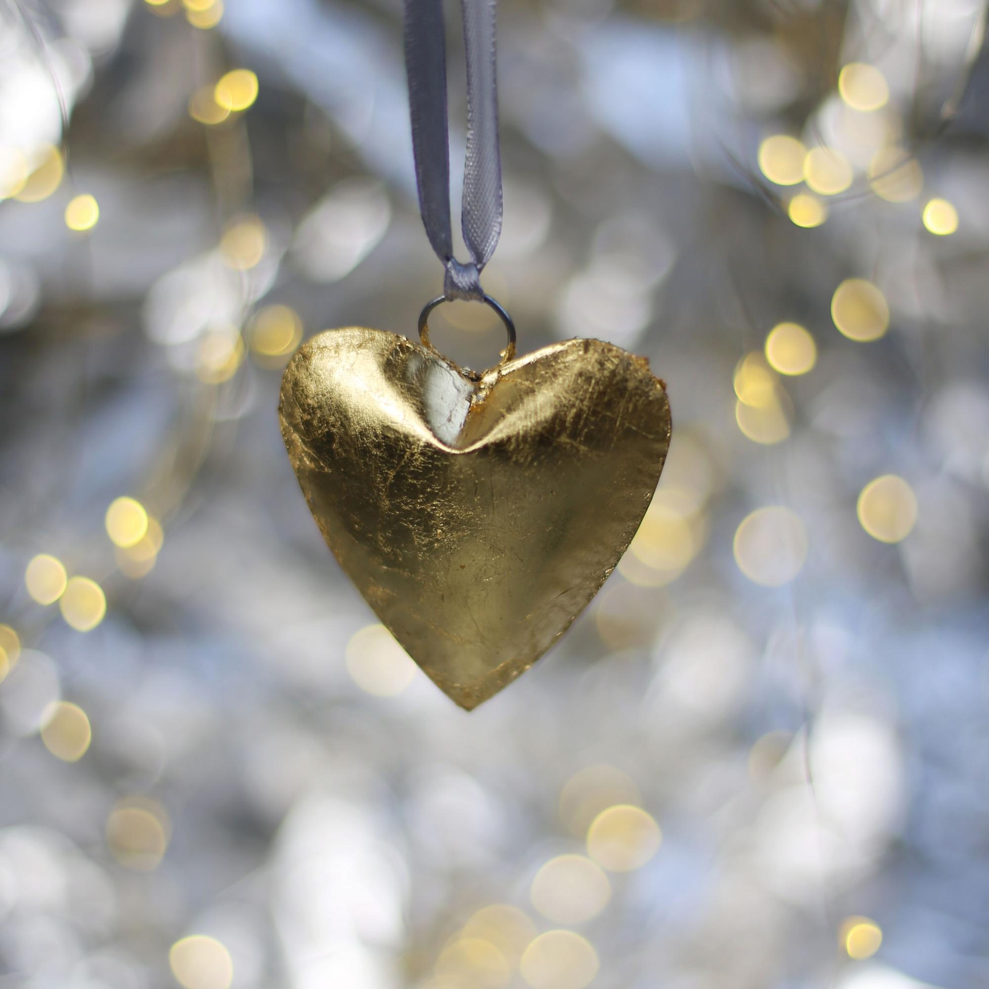 Сердце золотое A48