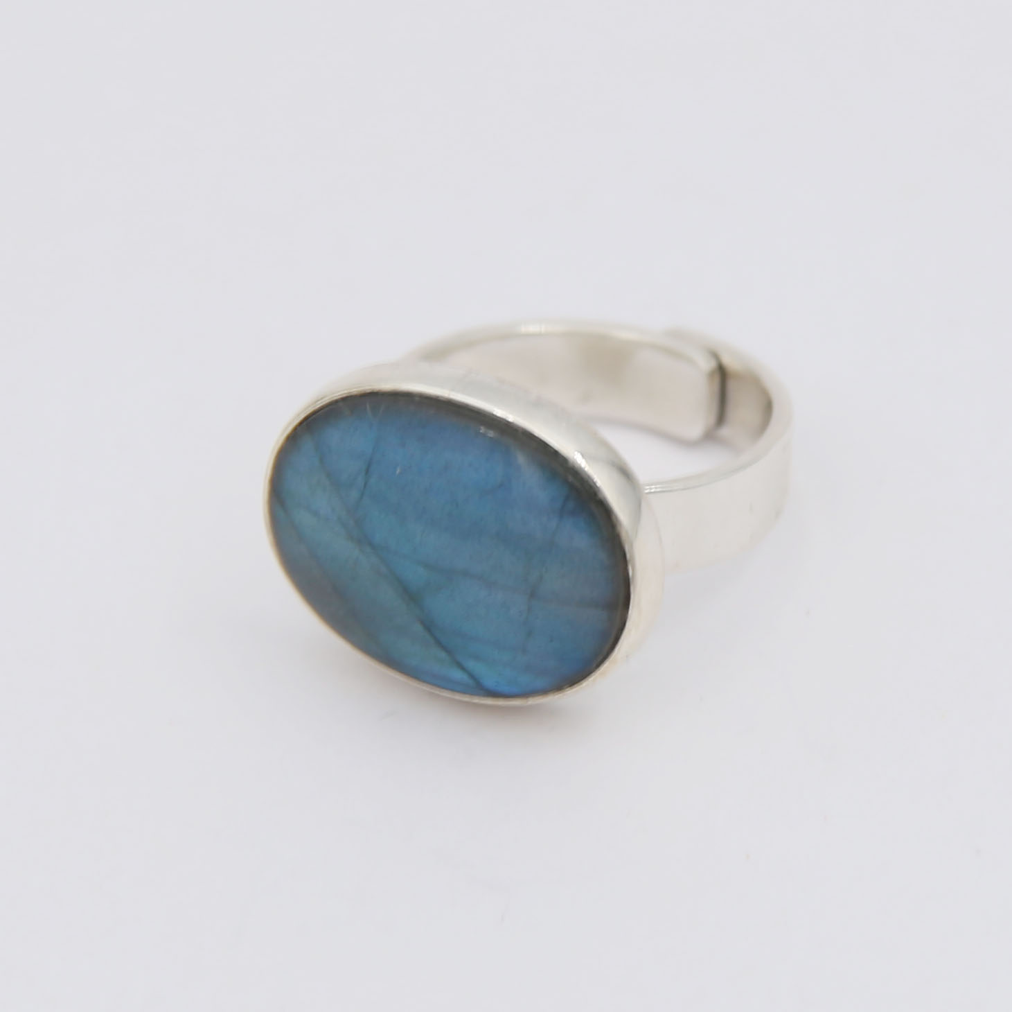 Кольцо с Лабрадоритом 2P1219