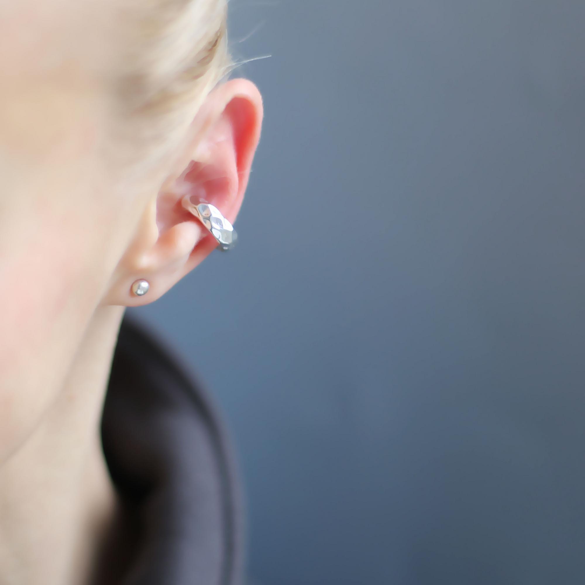 Кафф чеканный 1P2570