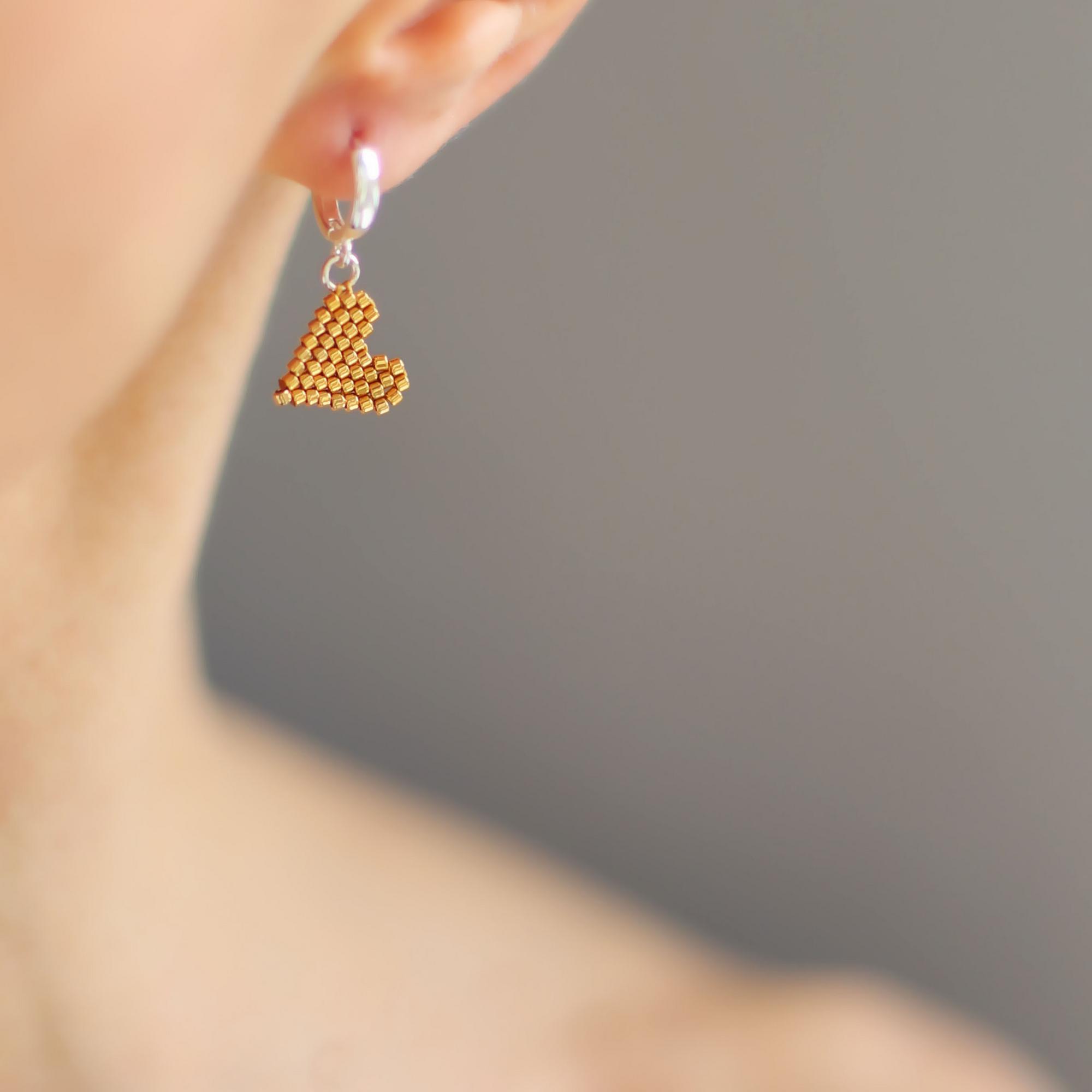 Серьги-хупы с золотым сердцем 1P2596-1