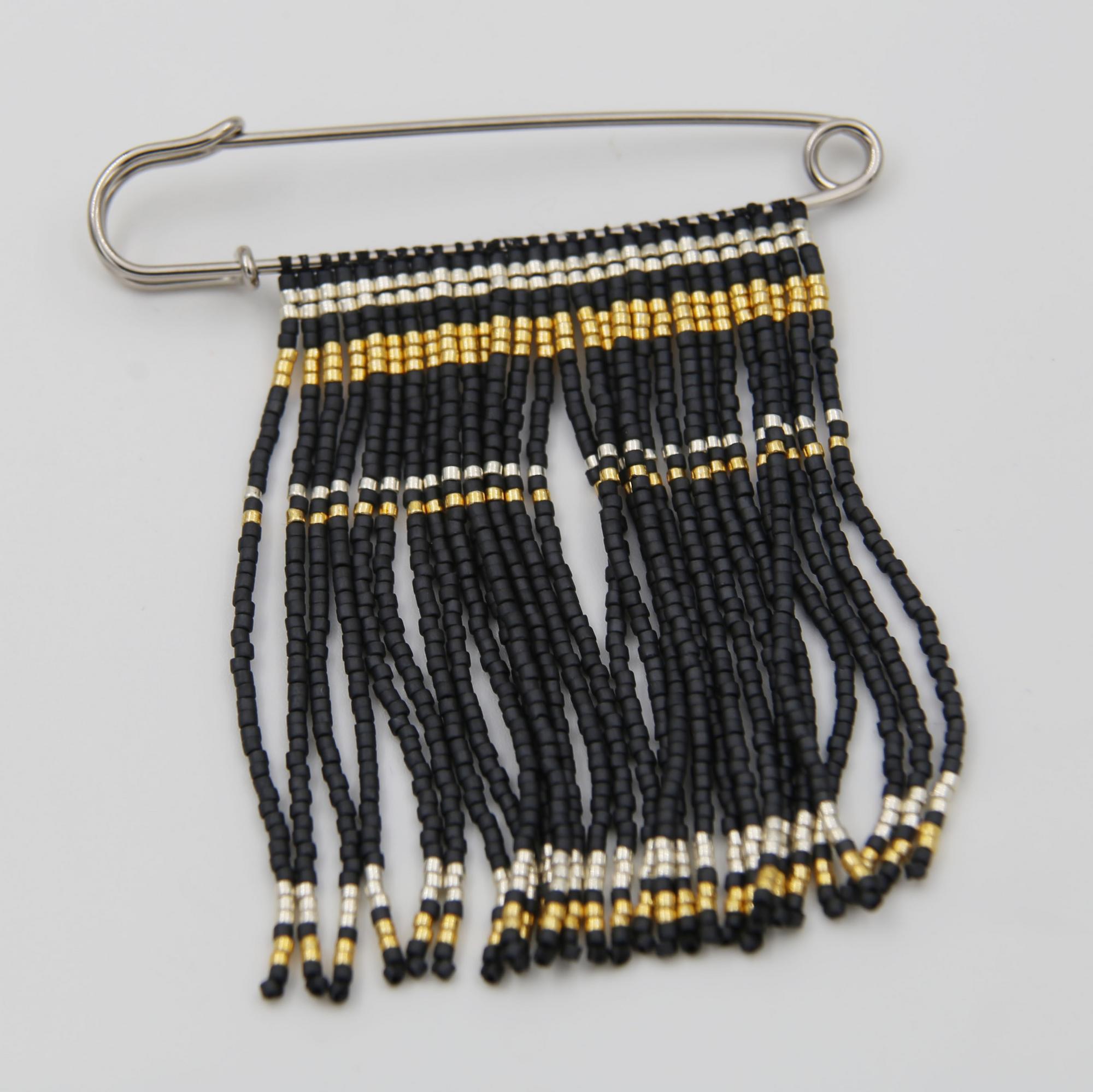 Брошь-булавка с бахромой из бисера 7P24