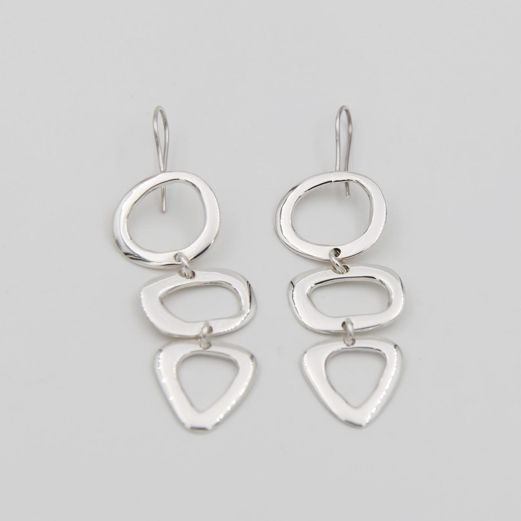 Серебряные серьги Звенья 1P631