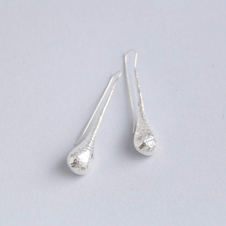 Серебряные серьги Чеканные капли большие 1P630