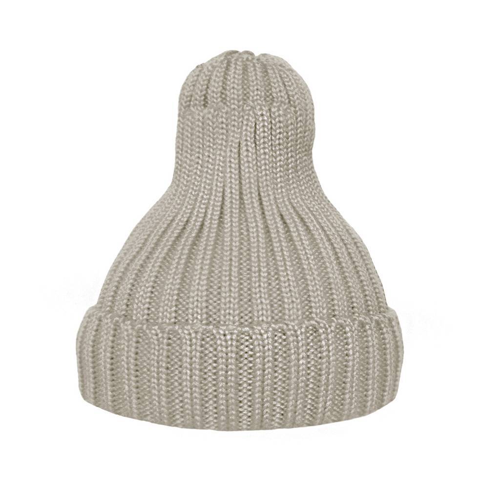 Шапка утеплённая бежевая