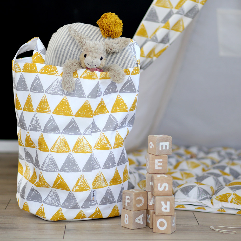 Тканевая корзина Треугольники