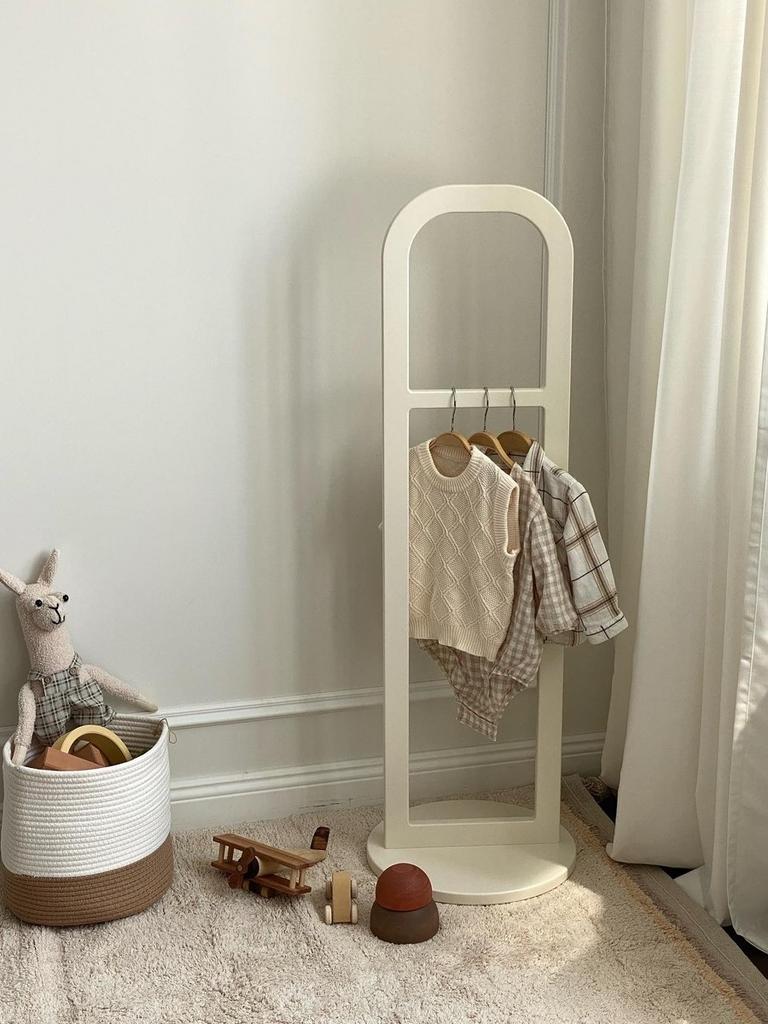 Вешалка для одежды Miro