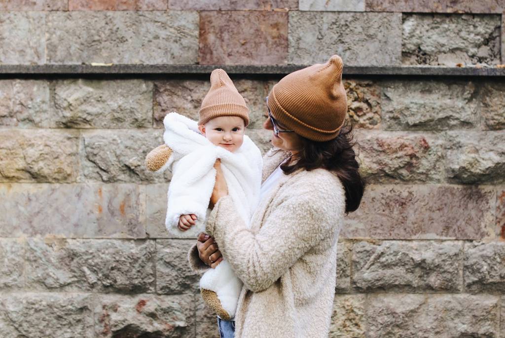 Хлопковая шапка светло-коричневая