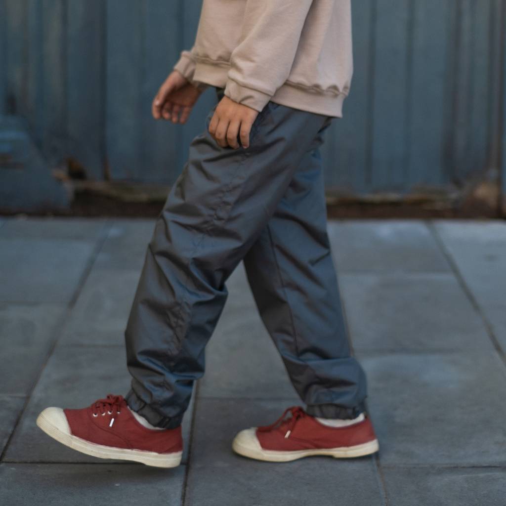 Брюки из плащёвки темно-серые