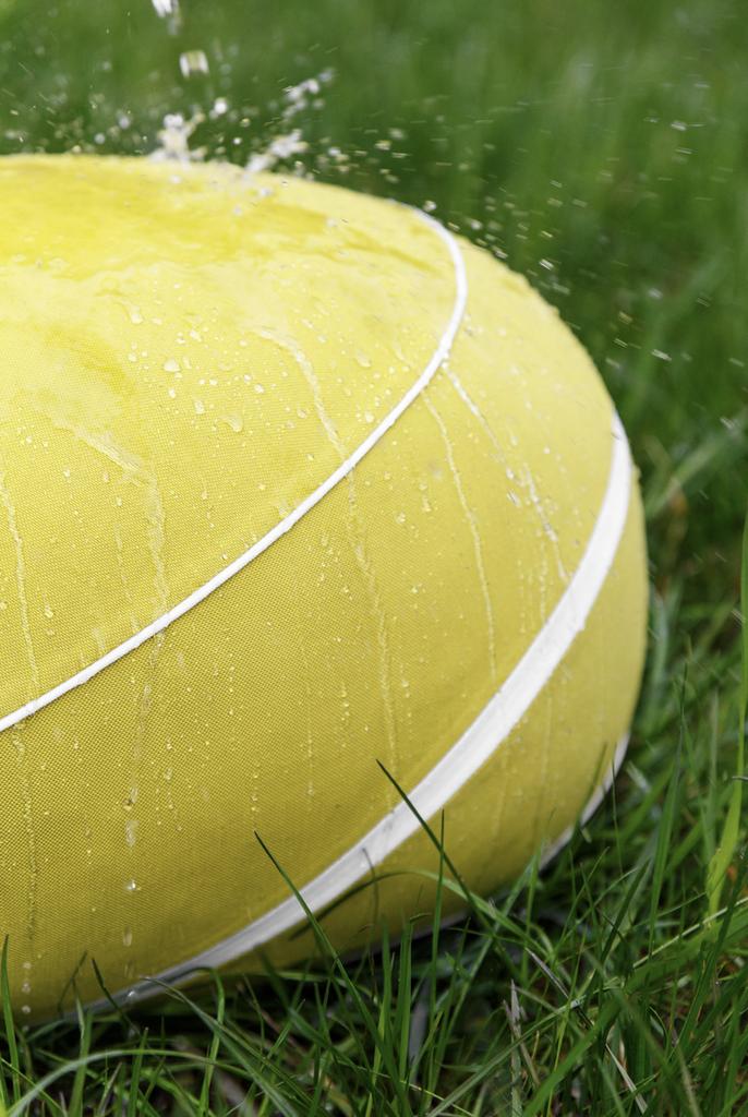 Уличный пуф-камень "Юнона"