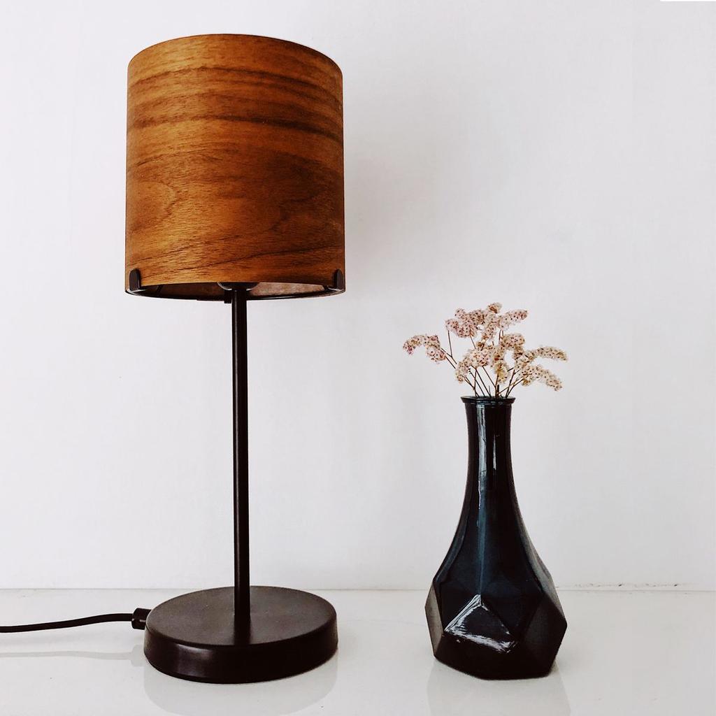 Jupiter Table Lamp