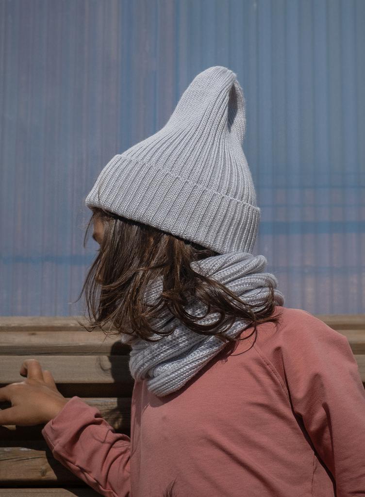 Шапка светло-серая