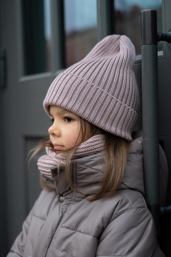 Шапка бежево-розовая