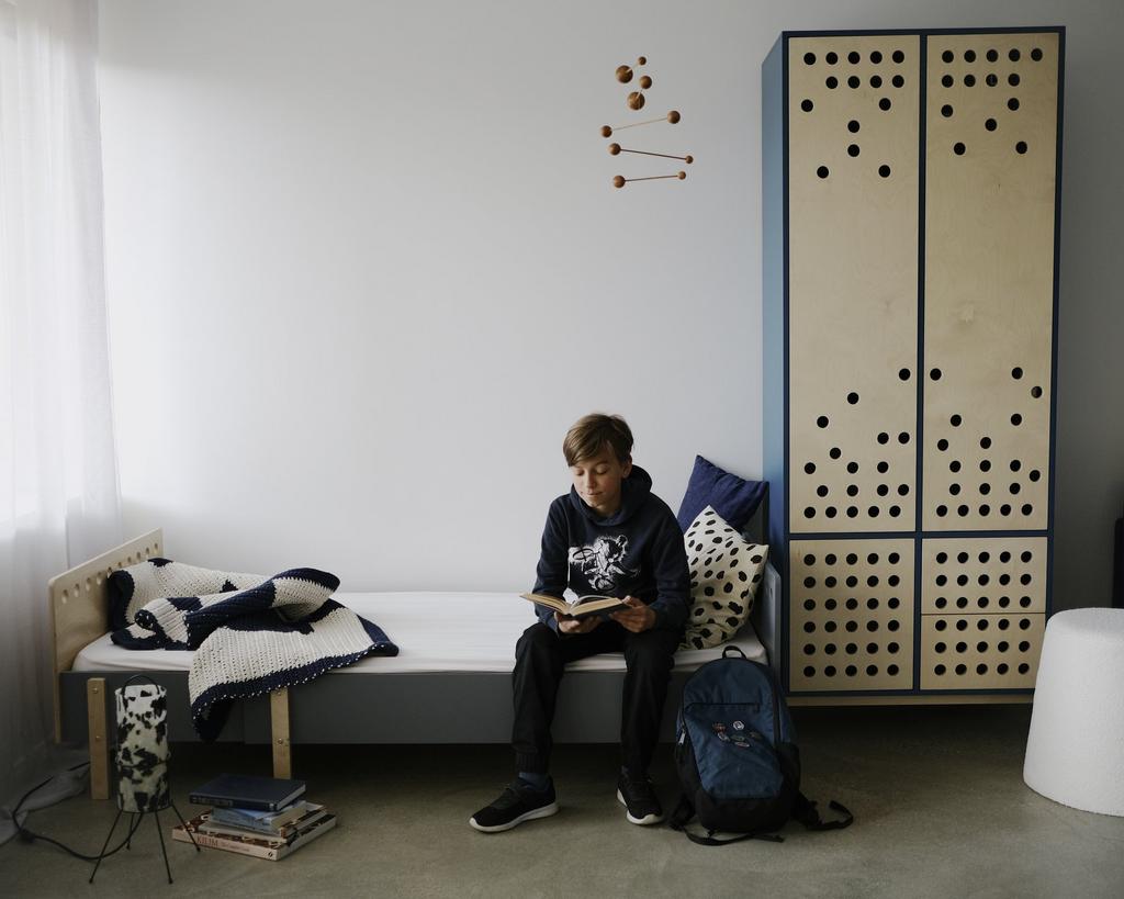 Детская раздвижная кровать Дот