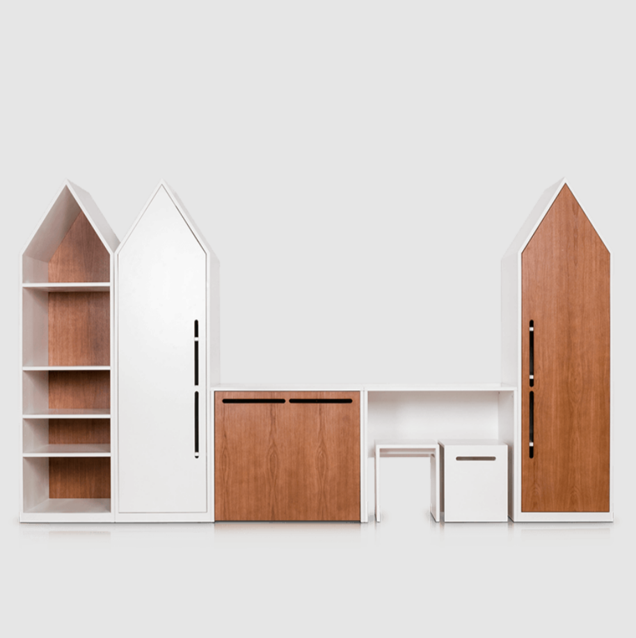 Детский гарнитур, шкаф домик, стол, табурет, ящик для игрушек