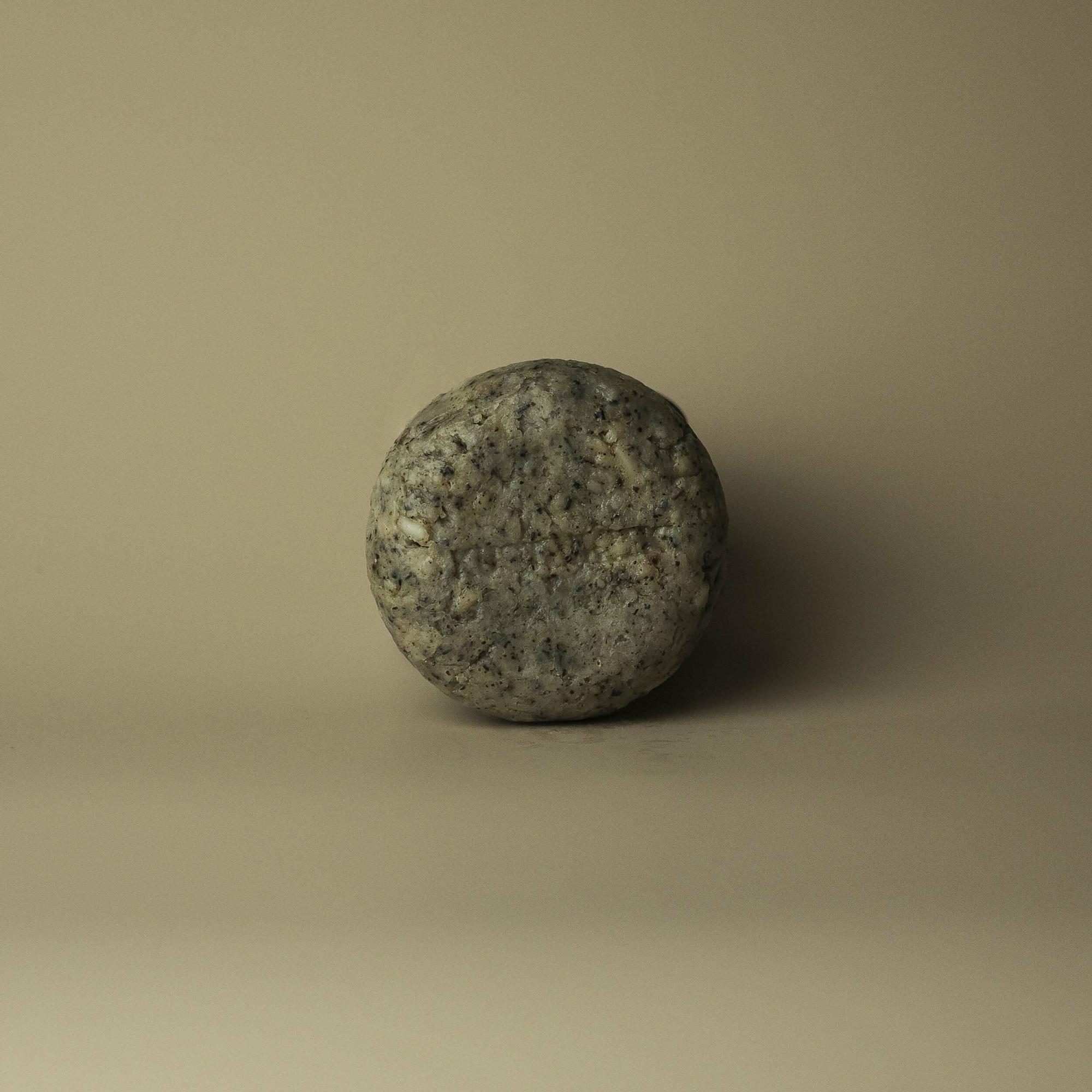 ТВЕРДЫЙ ШАМПУНЬ #92 БЕРГАМОТ / МАНДАРИН / БАЗИЛИК, 100 Г