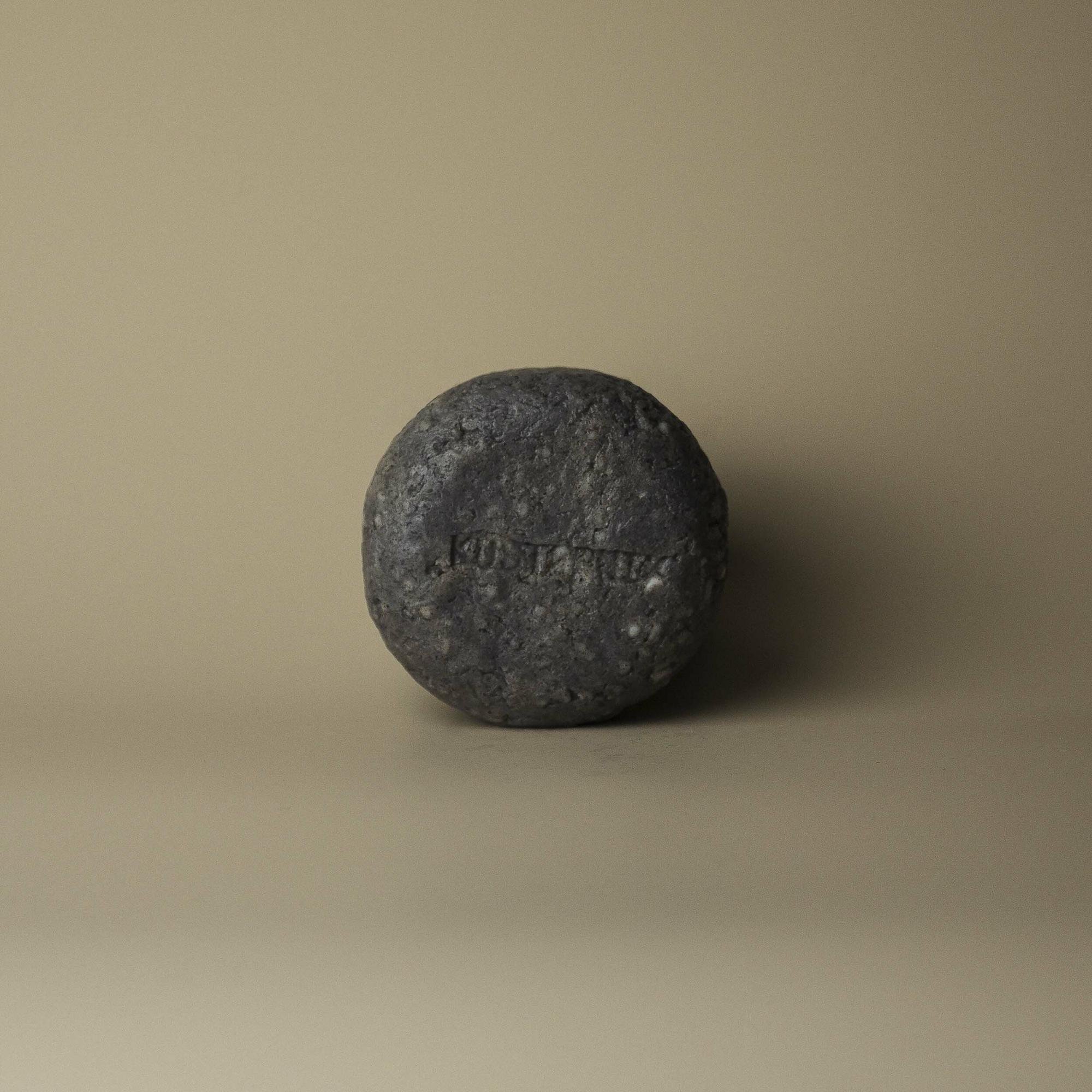 ТВЕРДЫЙ ШАМПУНЬ #75 ЧЕРНЫЙ ПЕРЕЦ / КОЖА, 100г