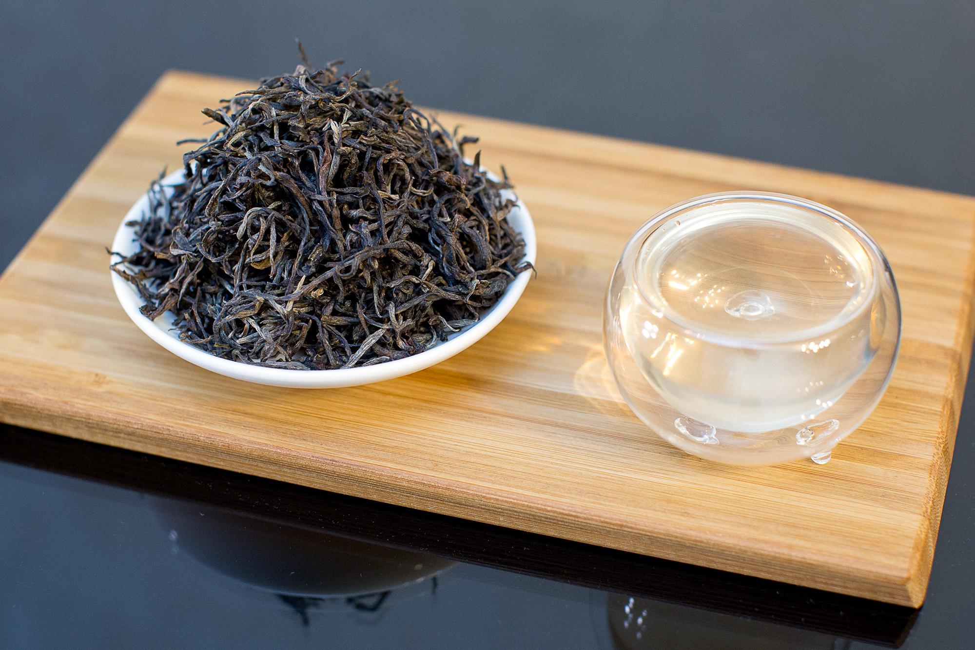 Серебряные нити (Инь Сы, Silver Thread)