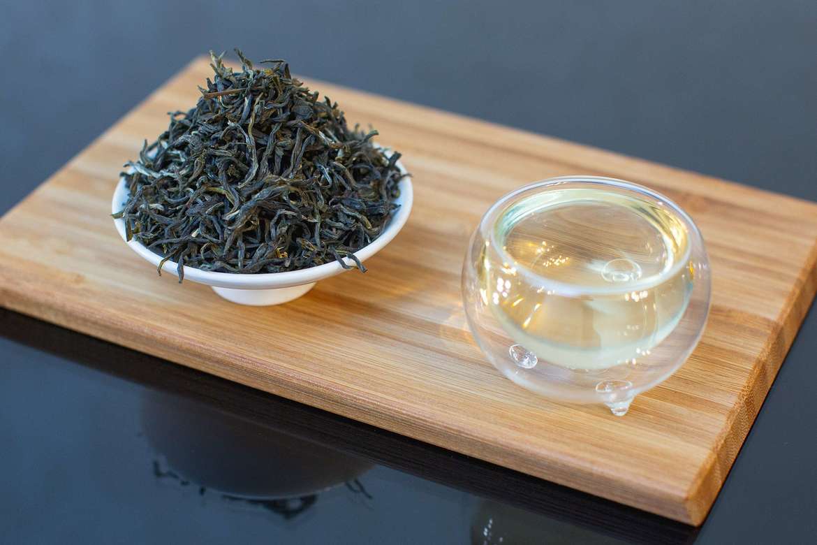 Маофэн ("Ворсистые пики", Зеленый чай Mao Feng)