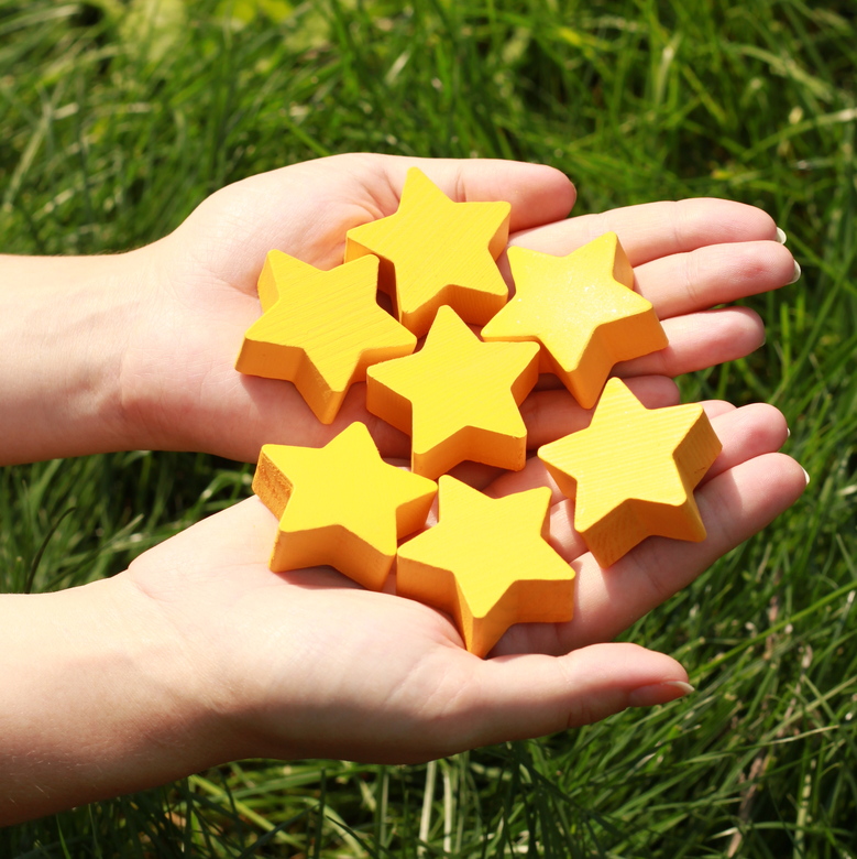 Деревянные звездочки желтые