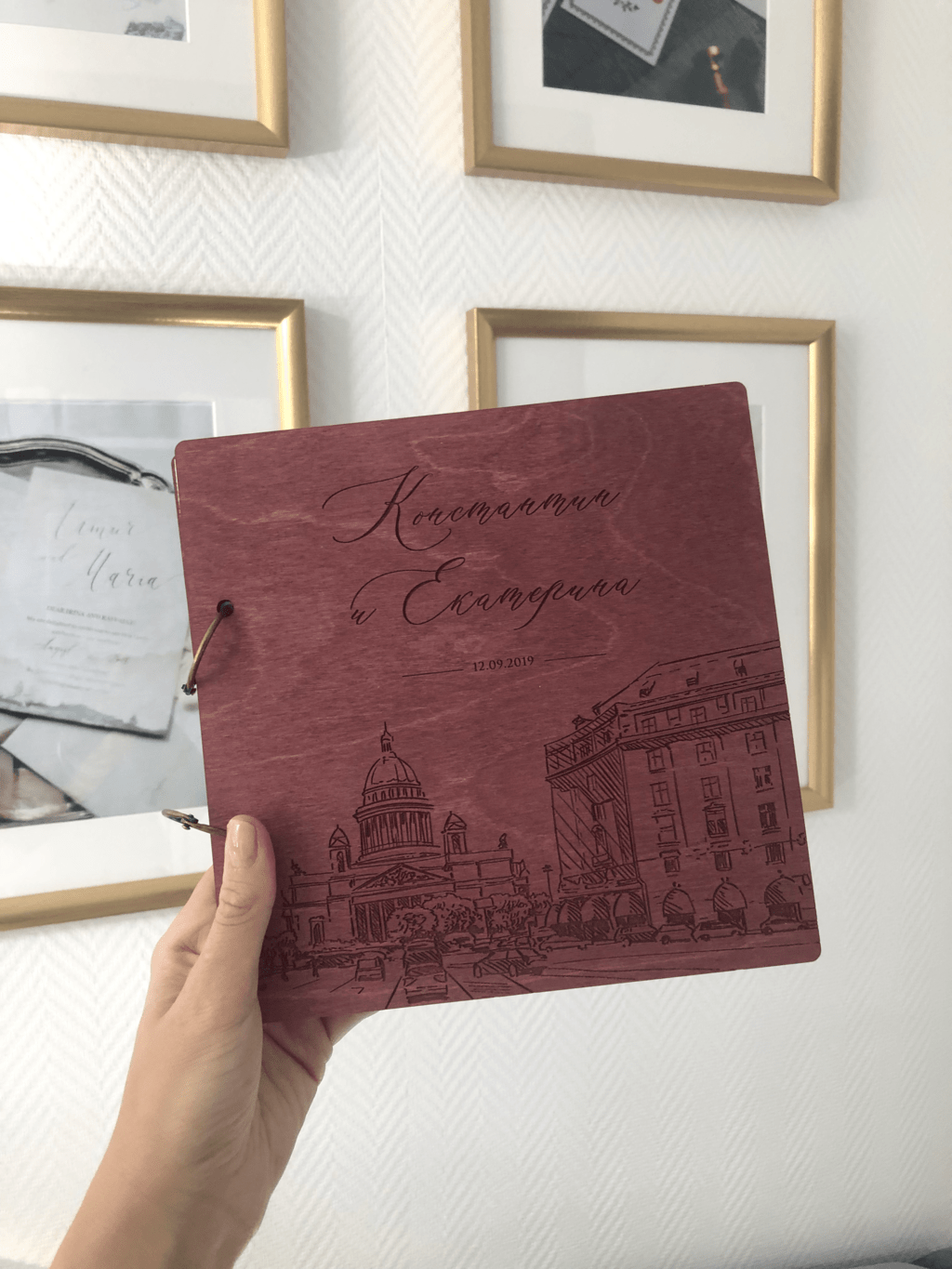 Деревянная книга пожеланий "Wedding memories" / "Свадебные воспоминания"