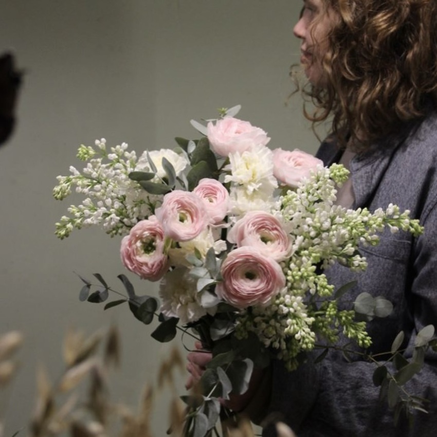 букет лютики сирень sever flowers