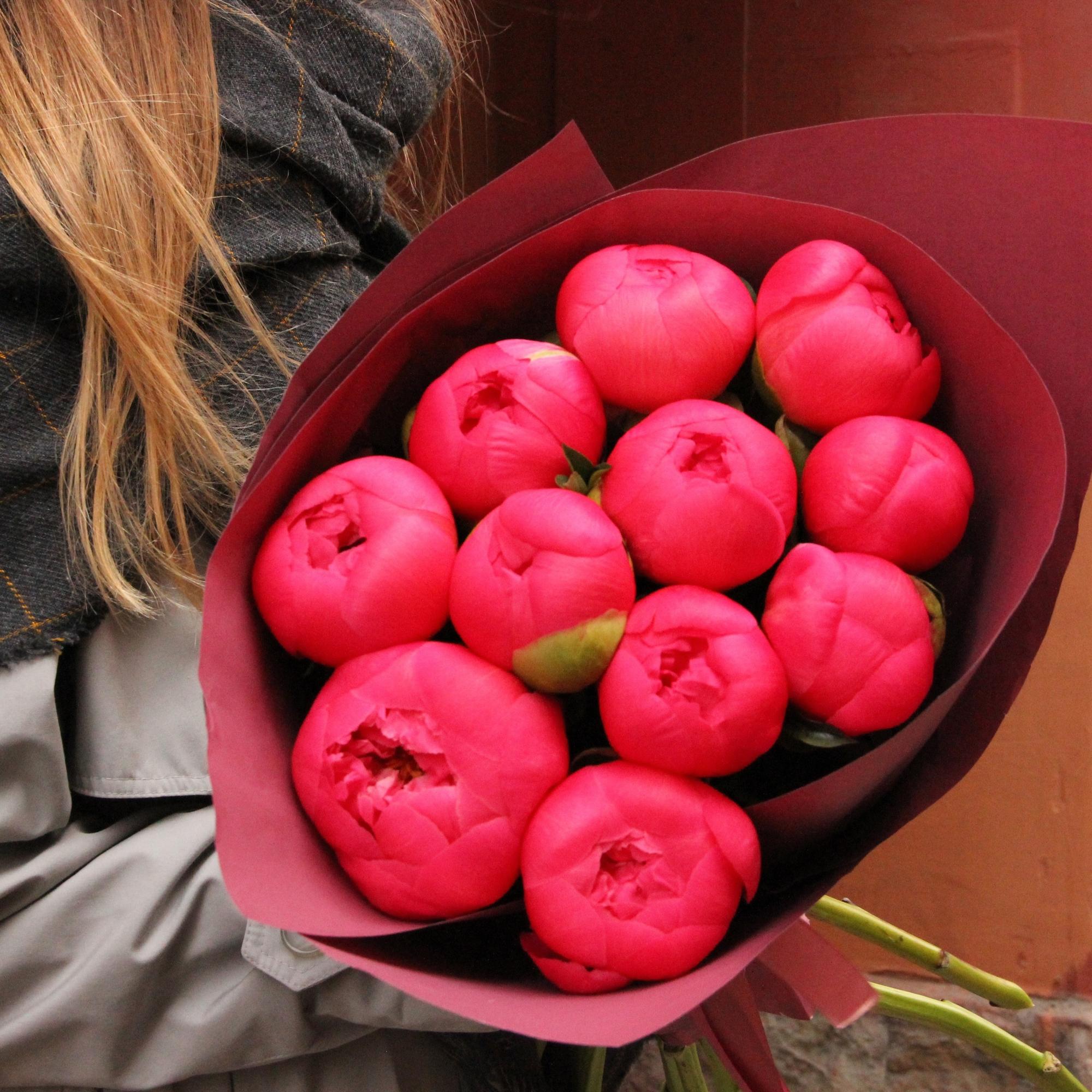 Коралловые пионы- хамелеоны