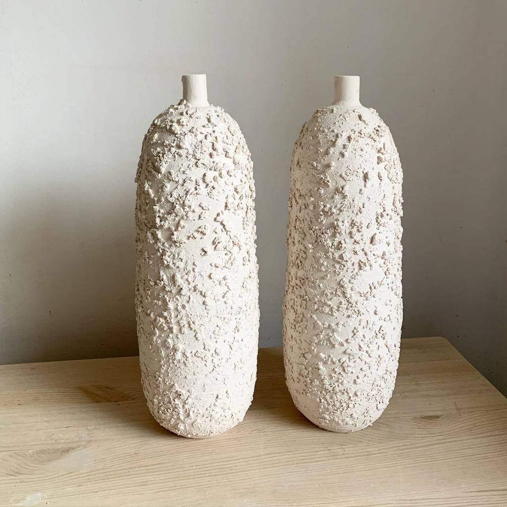 "Белые вазы"