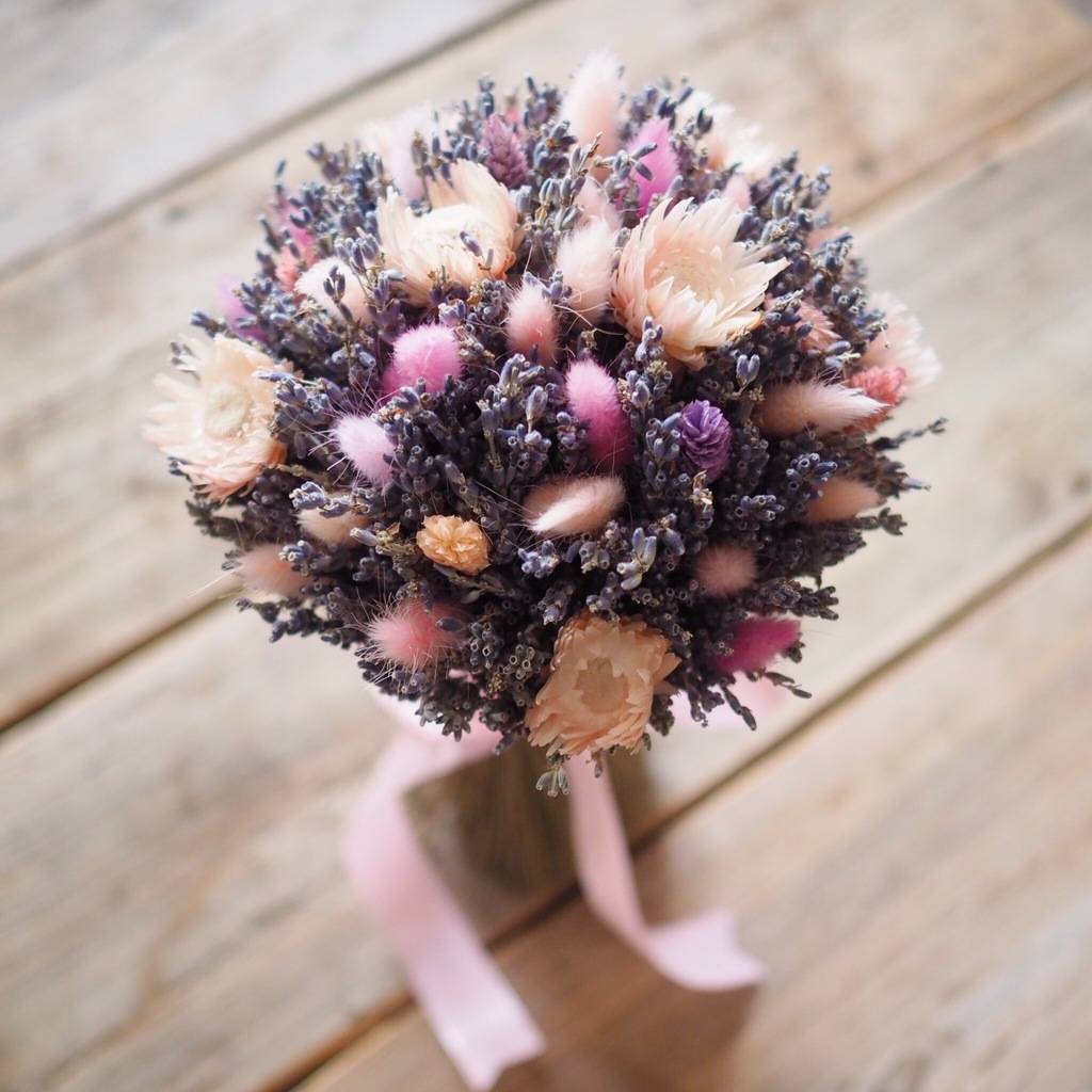 лавандовый букет с ромашками