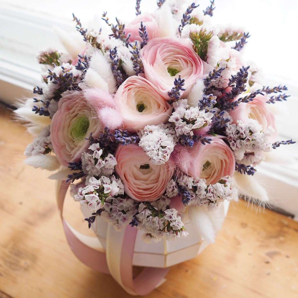 букет из ранюнкулюсов