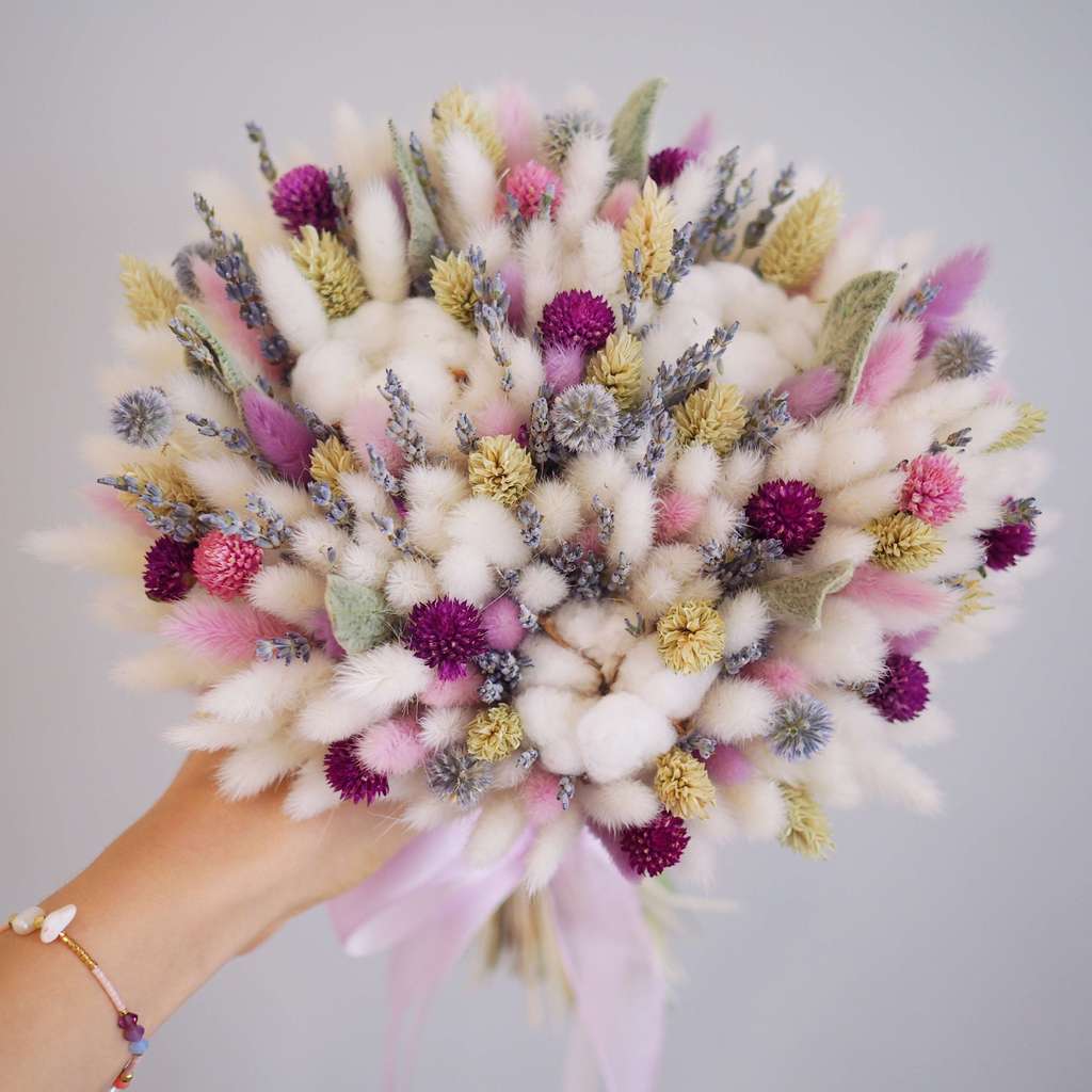 букет невесты из лагуруса и сухоцветов с хлопком
