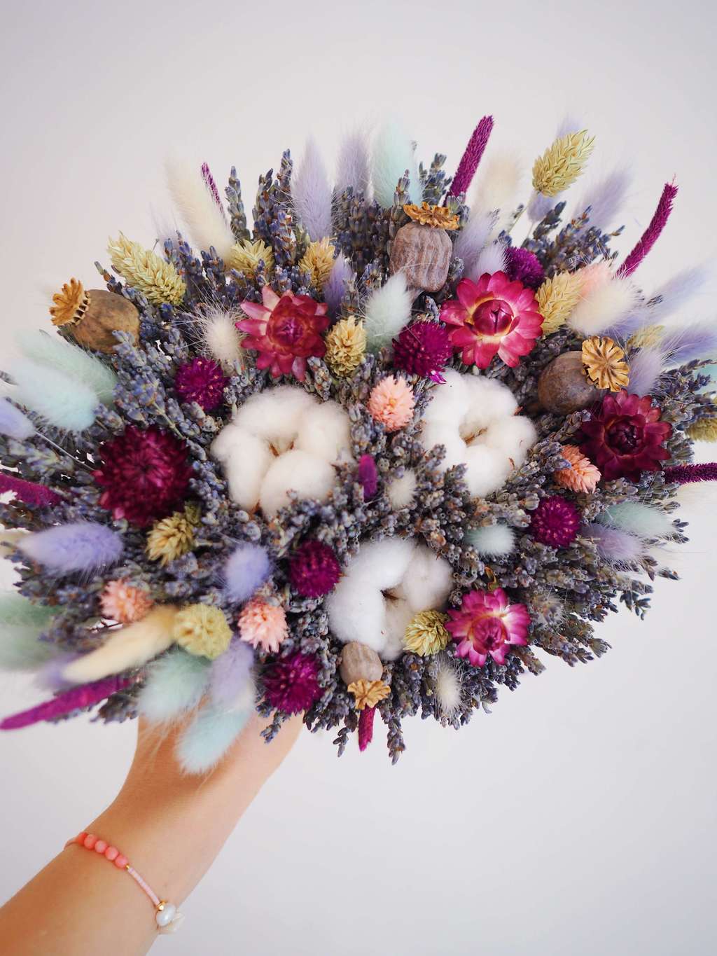 лавандовый букет с хлопком и геликризумом