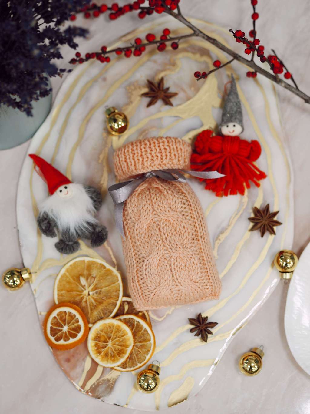 Лавандовое зимнее саше в новогоднем вязанном мешочке