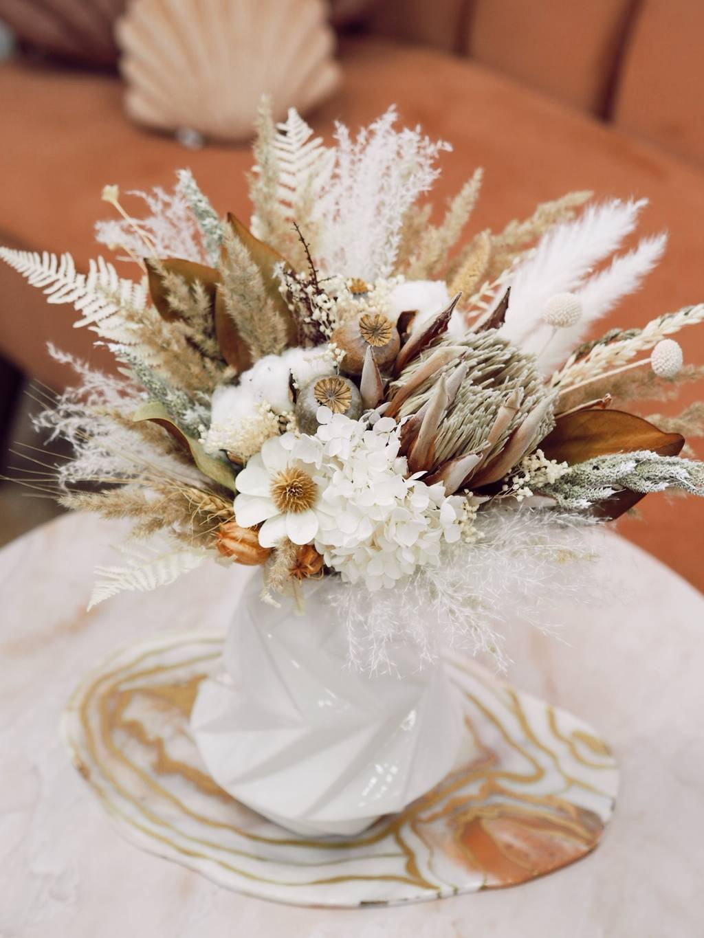 Интерьерная композиция из натуральных сухоцветов