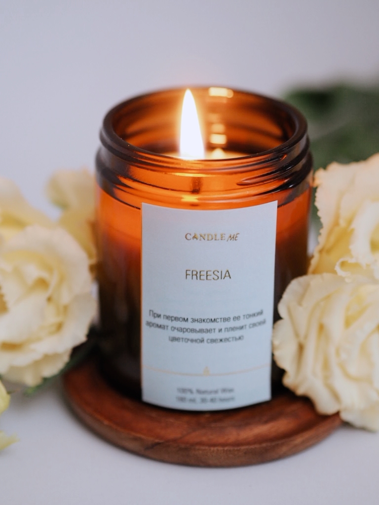 Ароматическая свеча Freesia