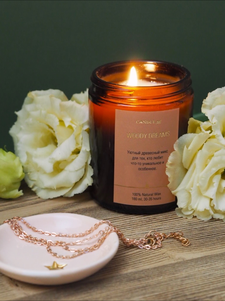 Ароматическая свеча Woody Dreams