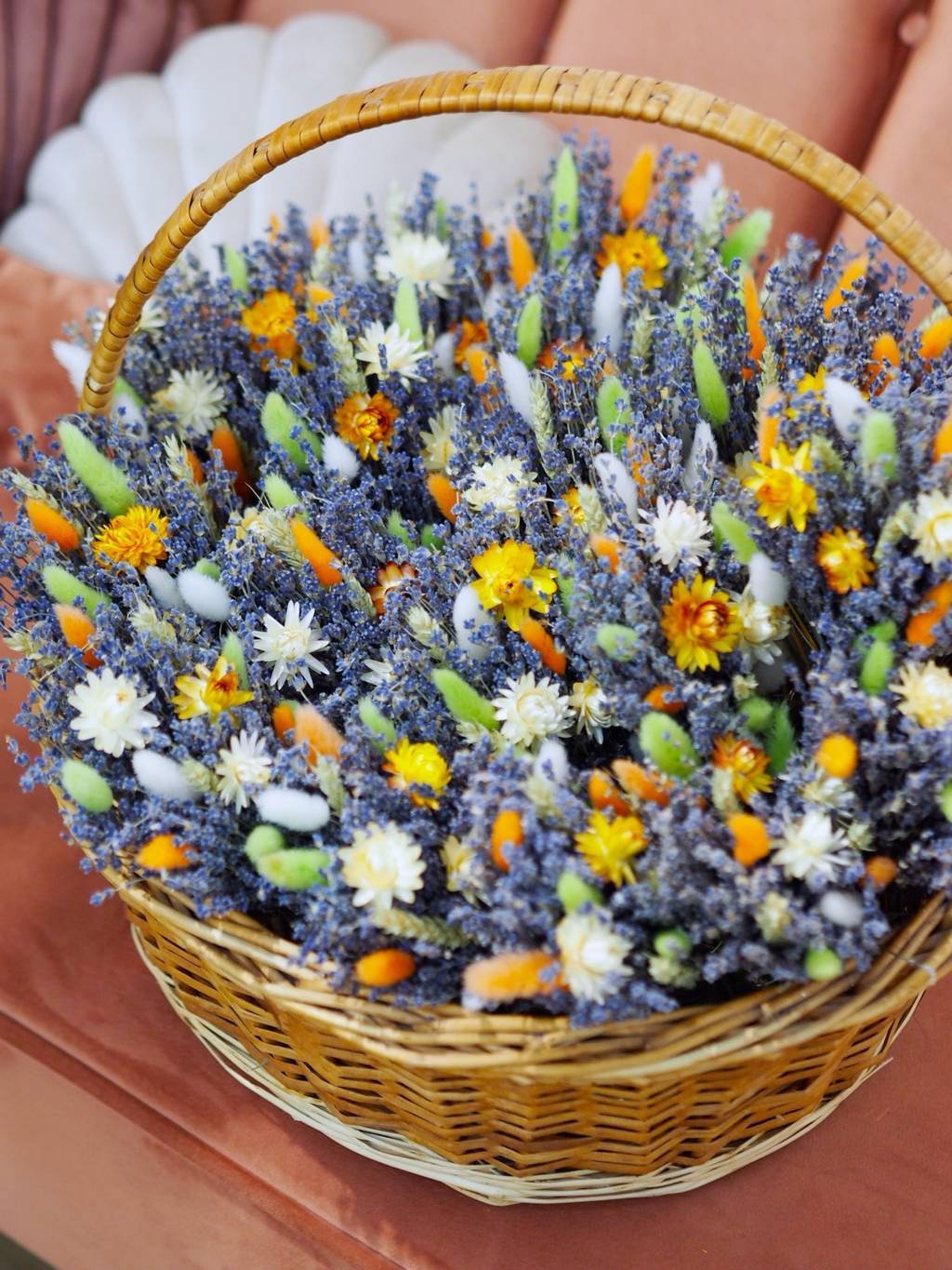 Лавандовый букет-презент с лагурусом