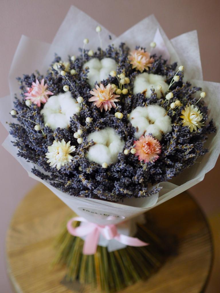 Лавандовый букет с хлопком lafleurdecor.ru