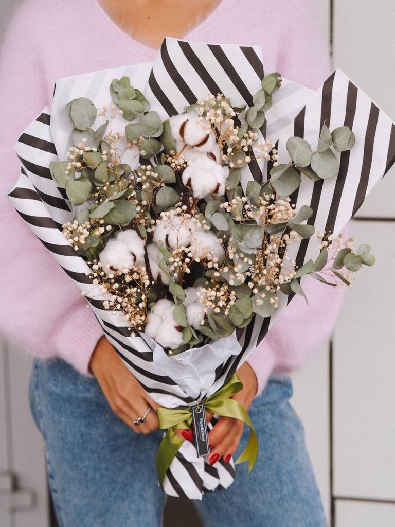 Букет из эвкалипта с хлопком