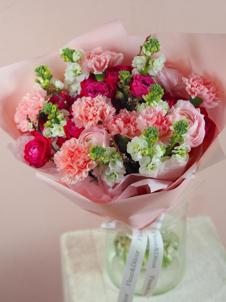 Букет с маттиолой