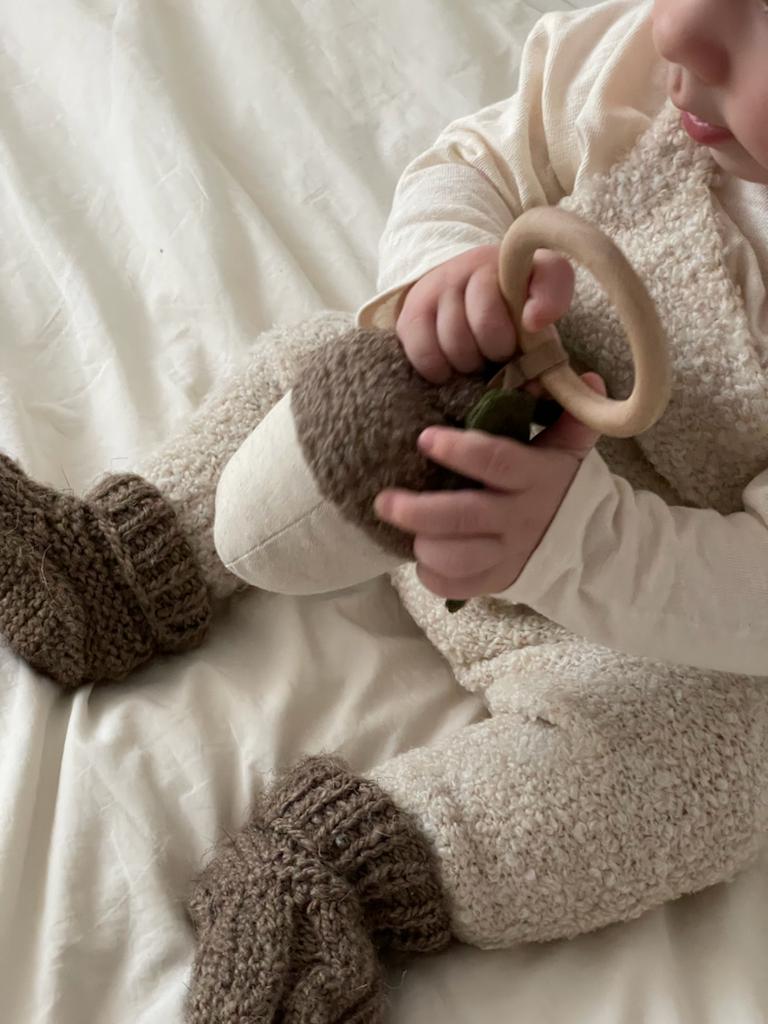 Погремушка на колечке "Жёлудь"