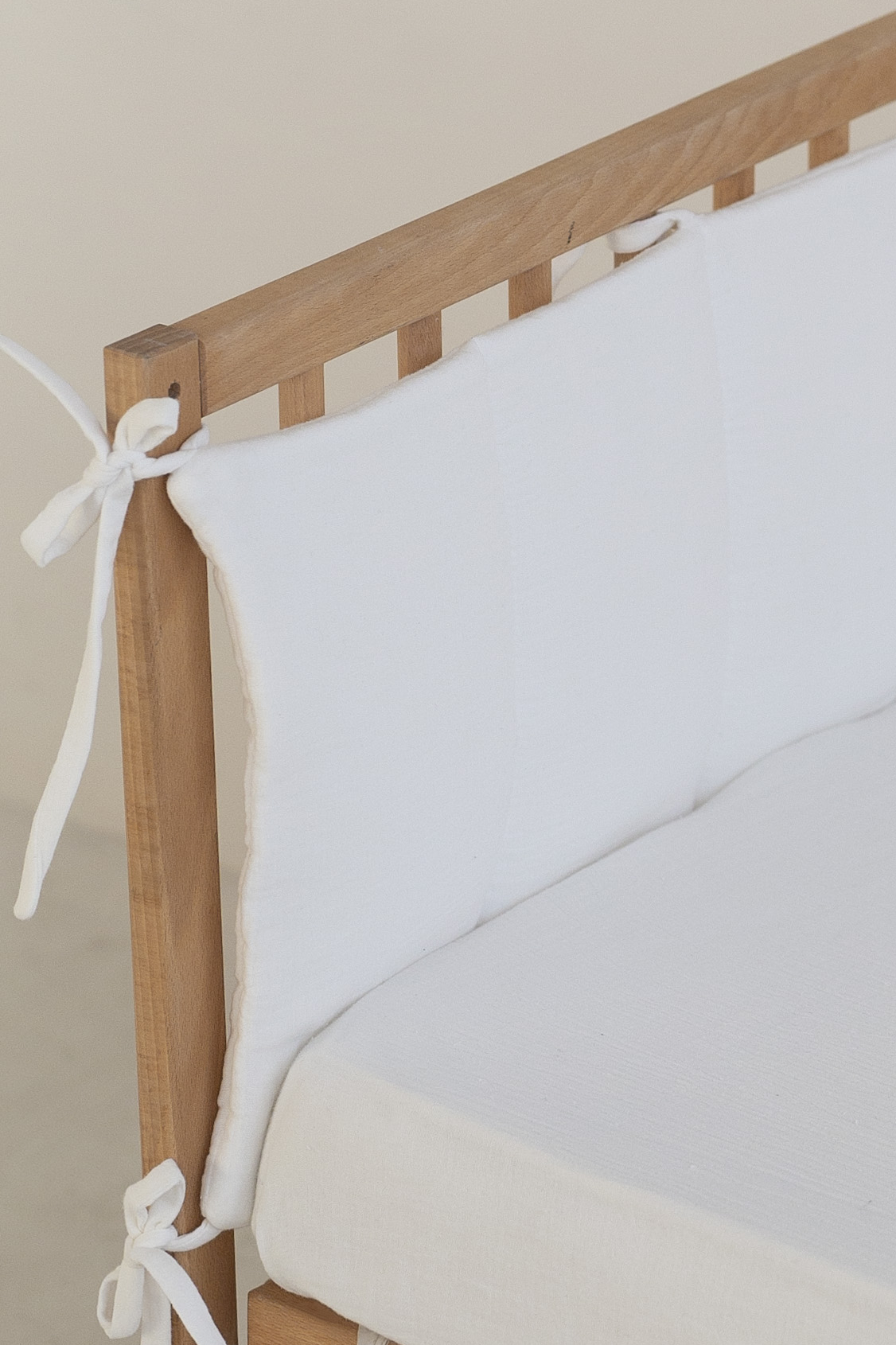 Бортики из молочного муслина