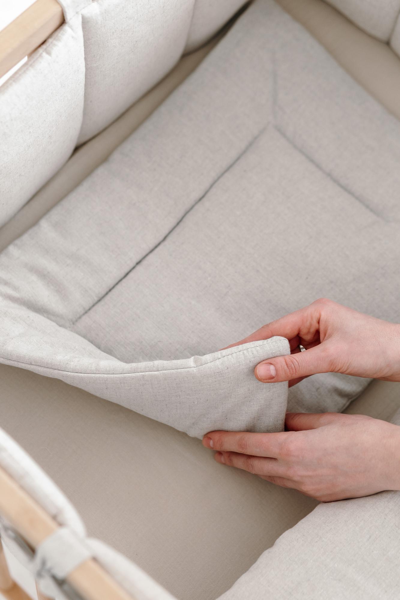 Подушка изо льна и хлопка