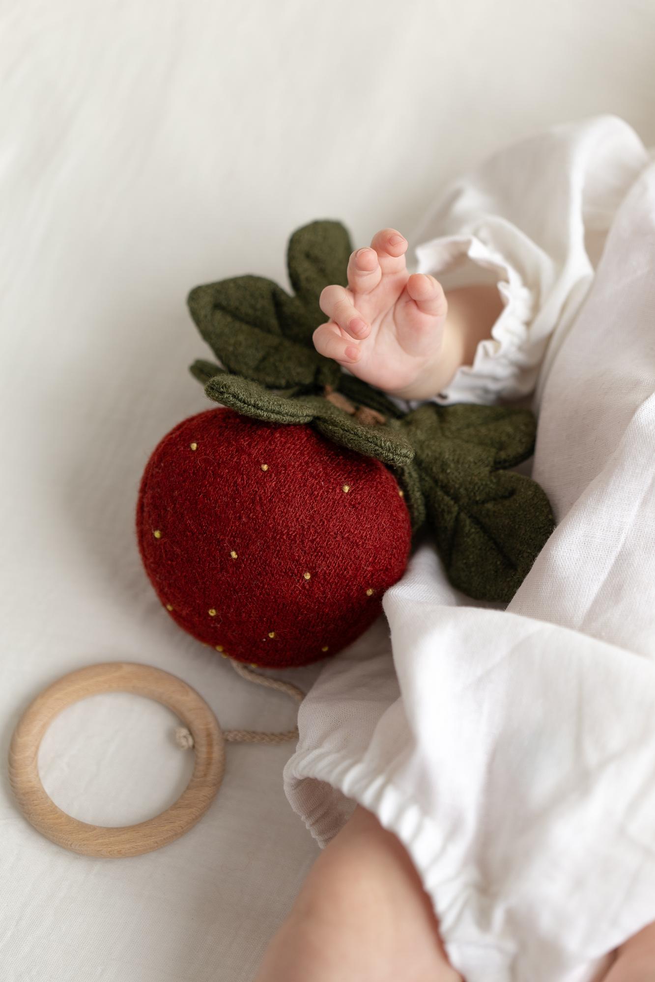 Музыкальная игрушка "Клубника"