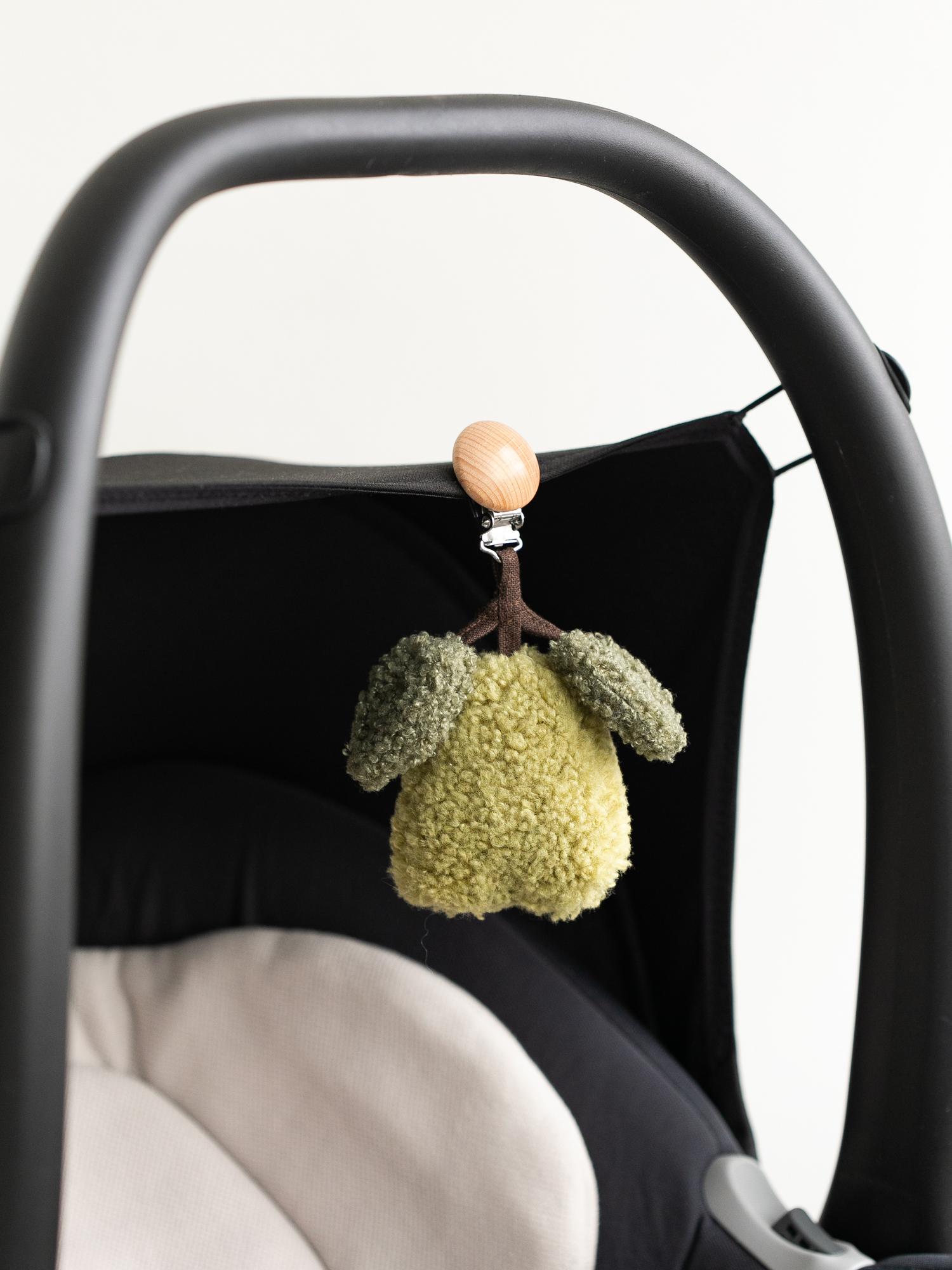 Погремушка "Груша'' на коляску